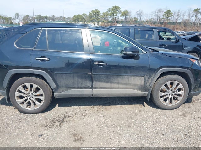 Toyota RAV4 Limited