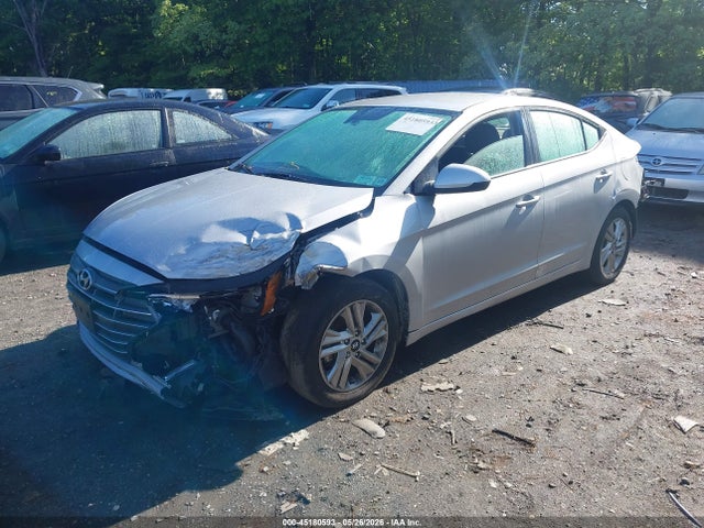 Hyundai ELANTRA Sel