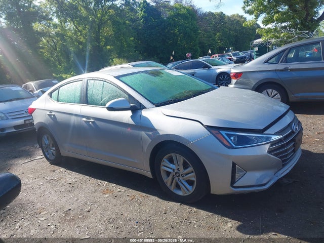 Hyundai ELANTRA Sel