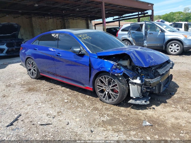 Salvage Hyundai ELANTRA Image