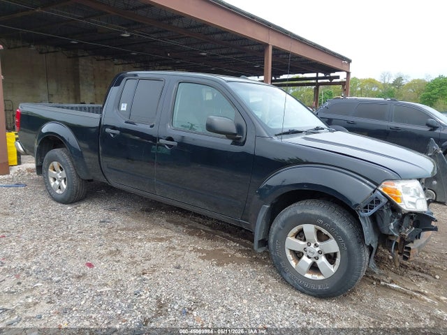 Salvage Nissan Frontier Image
