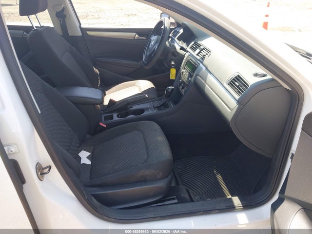 Volkswagen Passat 2.5l S