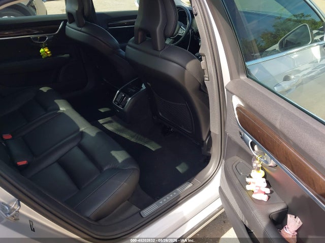 Volvo S90 T5 Momentum
