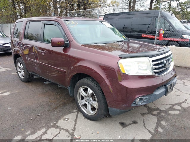 Salvage Honda Pilot Image