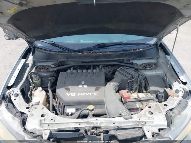 Mitsubishi Outlander Xls