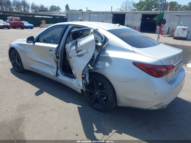 INFINITI Q50 2.0t Pure