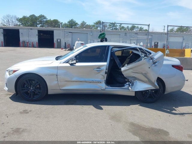 INFINITI Q50 2.0t Pure