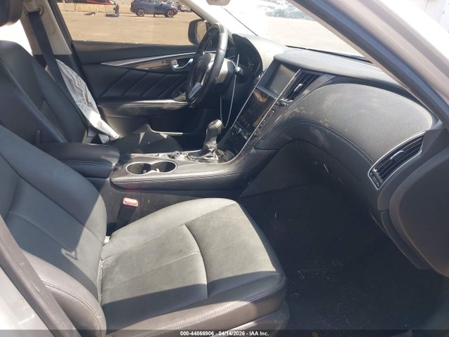 INFINITI Q50 2.0t Pure