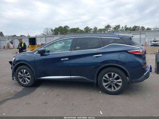 Nissan Murano Sv