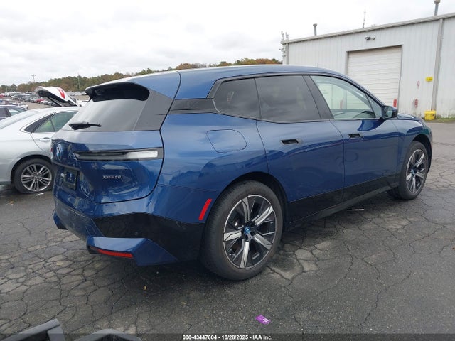 BMW iX Xdrive50