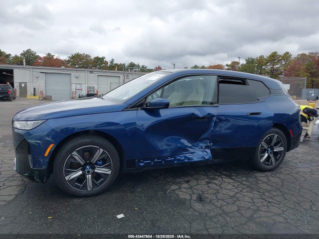 BMW iX Xdrive50