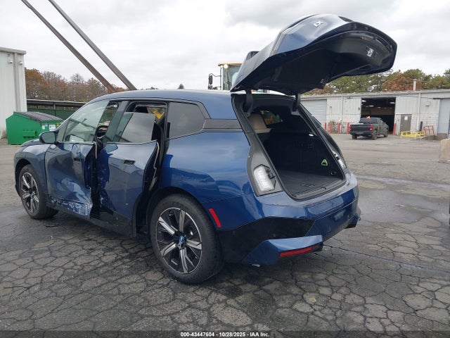 BMW iX Xdrive50