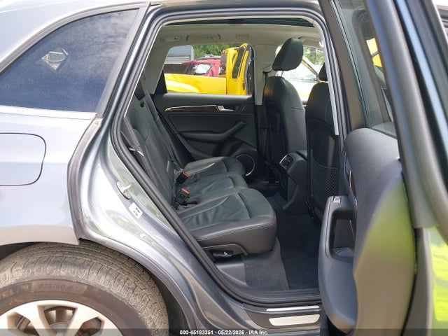 Audi Q5 2.0t Premium