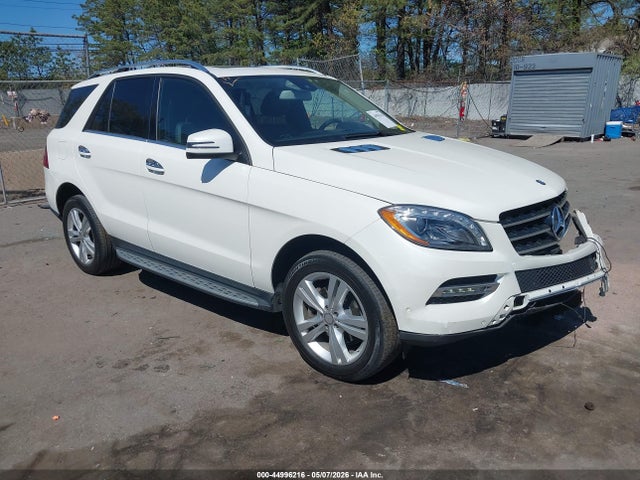 Salvage Mercedes-Benz M-Class Image