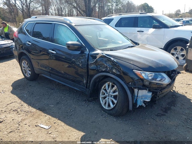 Salvage Nissan Rogue Image
