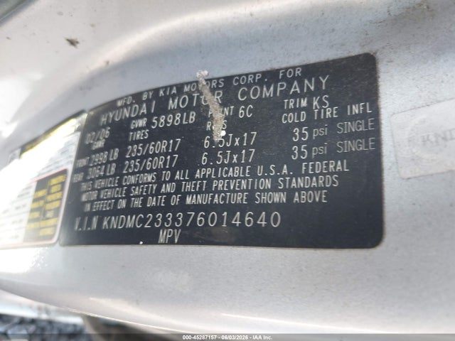 Hyundai Entourage