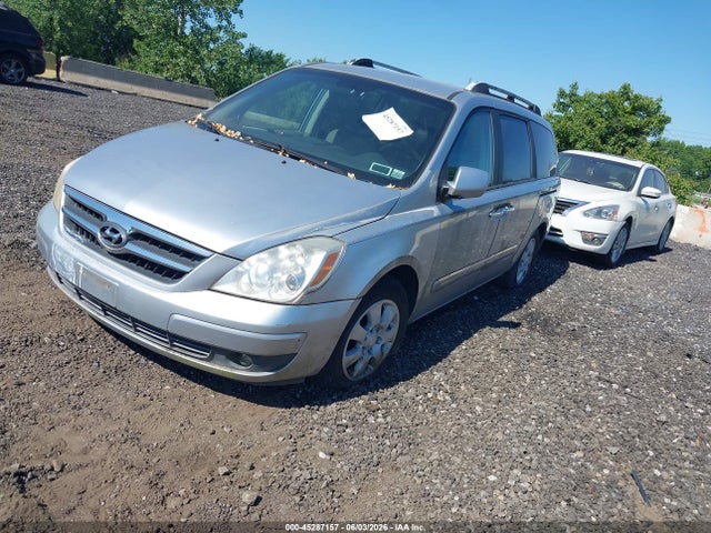 Hyundai Entourage