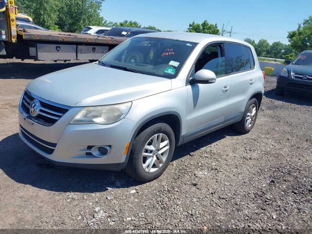 Volkswagen Tiguan S