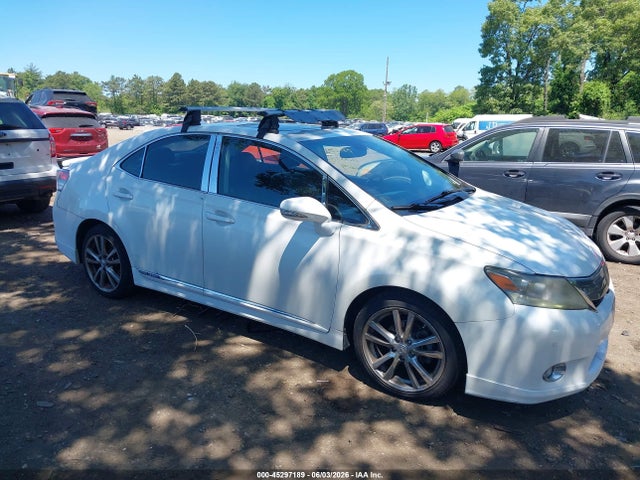 Salvage Lexus HS 250h Image