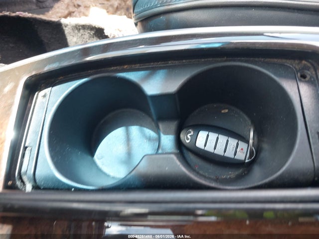 INFINITI JX35