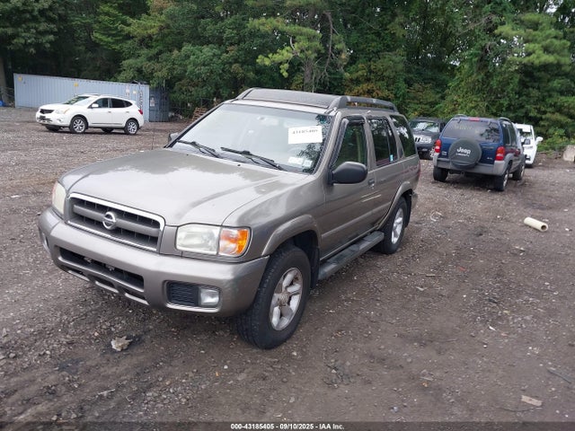 Nissan Pathfinder Se