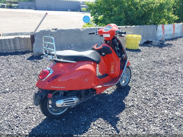 Vespa Primavera Sprint 150