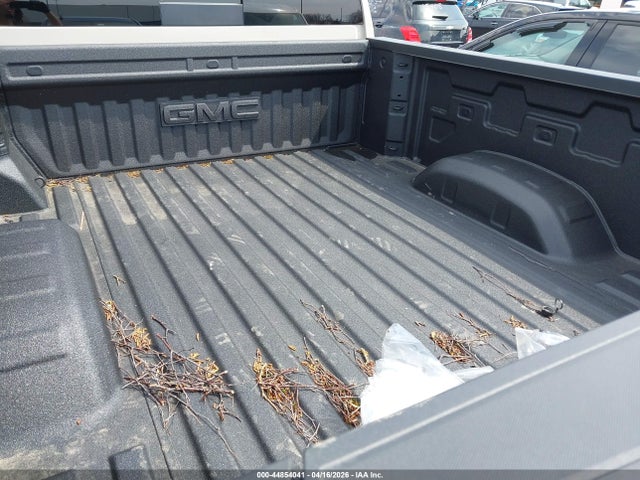 General Motors Sierra 2500HD , Standard Bed, At4, 4wd