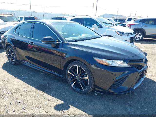 Salvage Toyota Camry Image