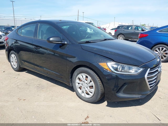 Salvage Hyundai ELANTRA Image