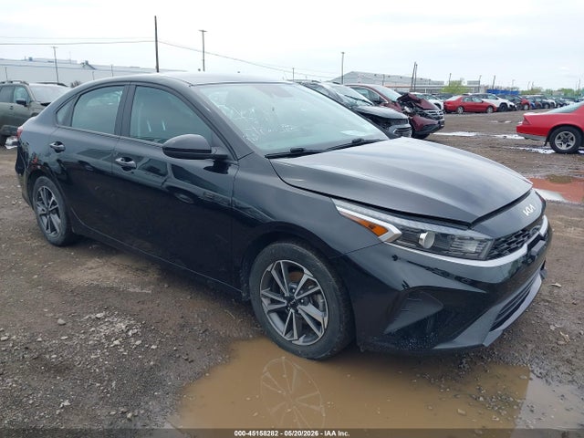 Salvage Kia Forte Image