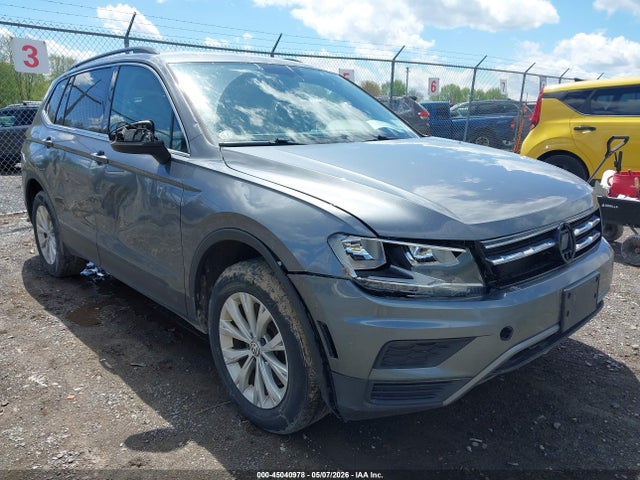 Salvage Volkswagen Tiguan Image