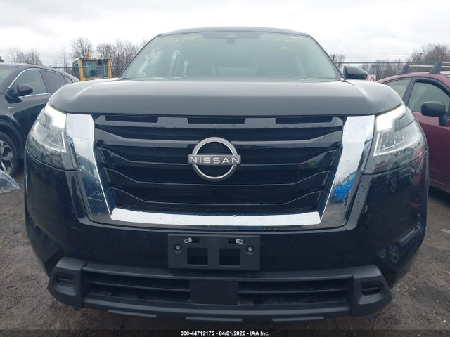 Nissan Pathfinder Sv 4wd
