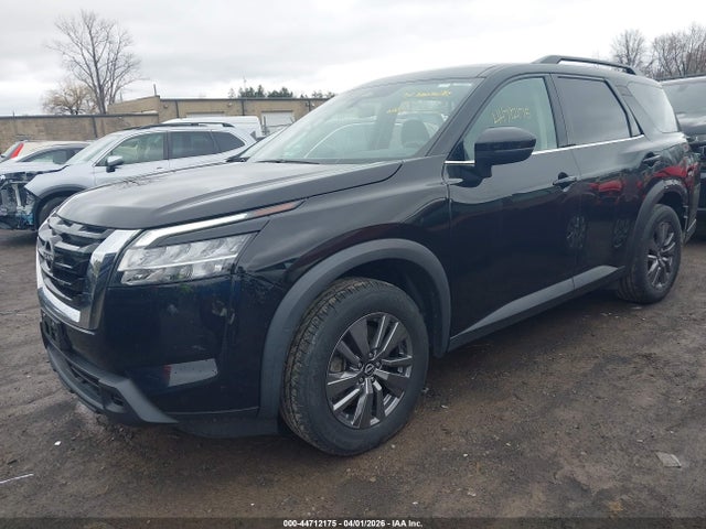 Nissan Pathfinder Sv 4wd