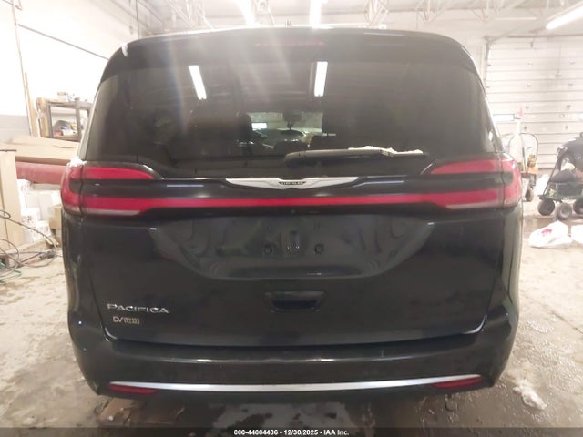 Chrysler Pacifica Touring L