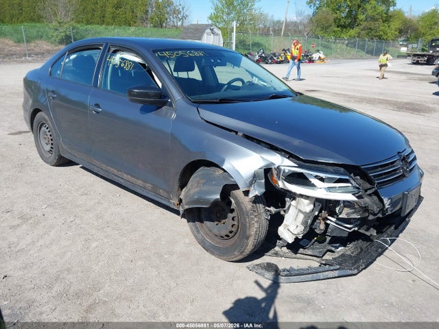 Salvage Volkswagen Jetta Image
