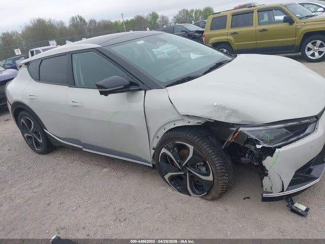 Salvage Kia EV6 Image