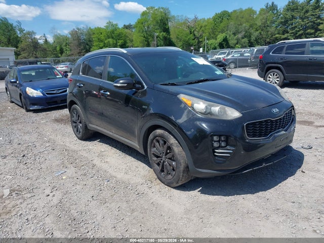 Salvage Kia Sportage Image