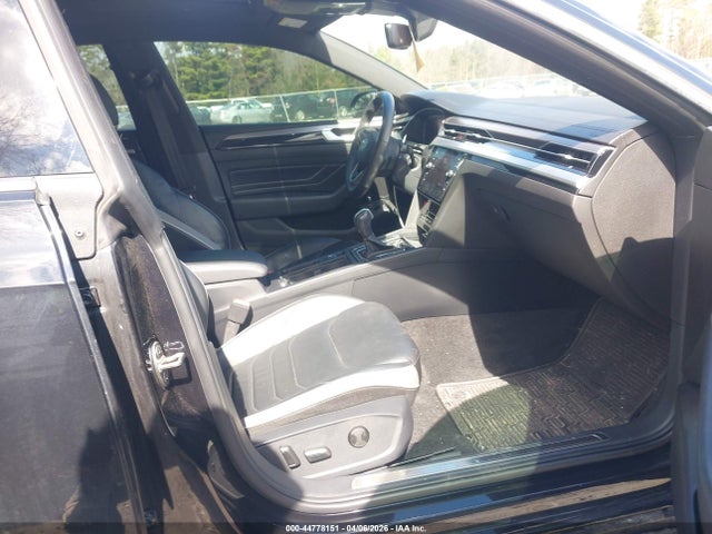 Volkswagen Arteon 2.0t Sel R-line