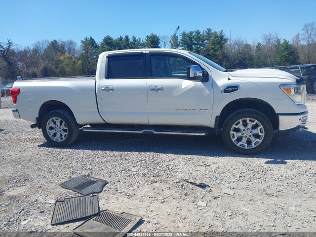 Nissan Titan Sl Gas