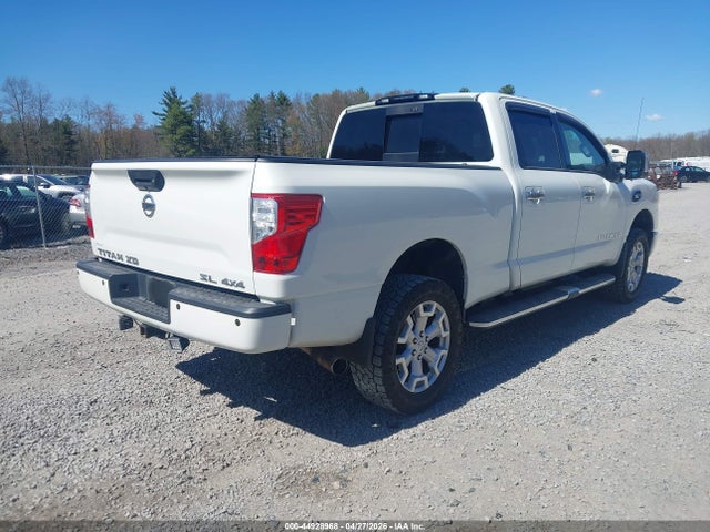 Nissan Titan Sl Gas