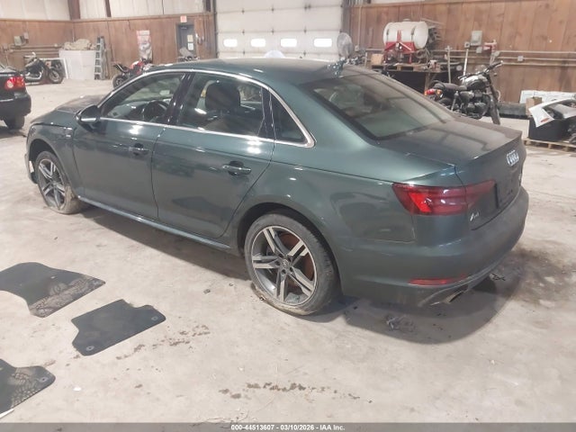 Audi A4 2.0t Premium