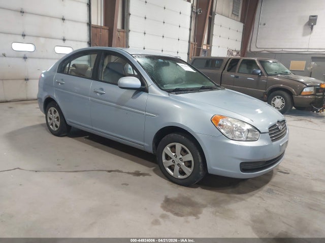 Salvage Hyundai ACCENT Image