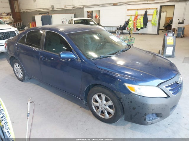 Salvage Toyota Camry Image