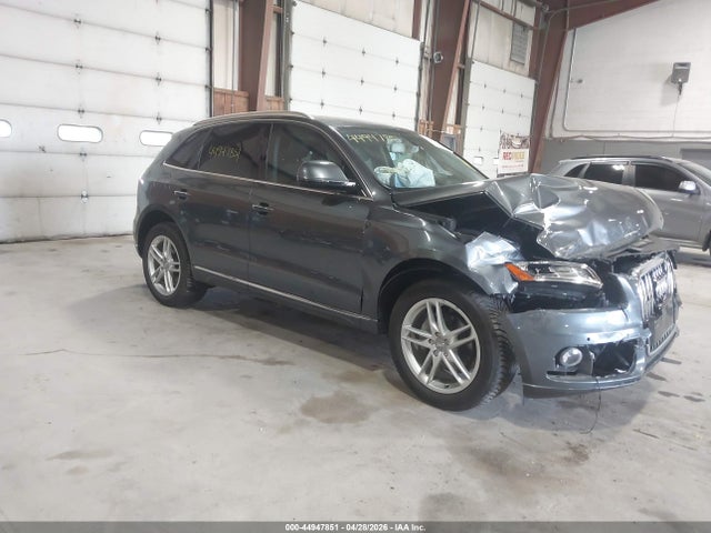 Salvage Audi Q5 Image