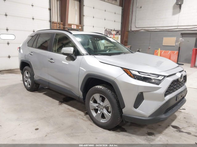 Salvage Toyota RAV4 Image