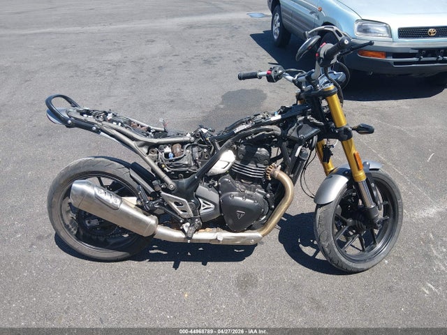 Triumph Speed 400