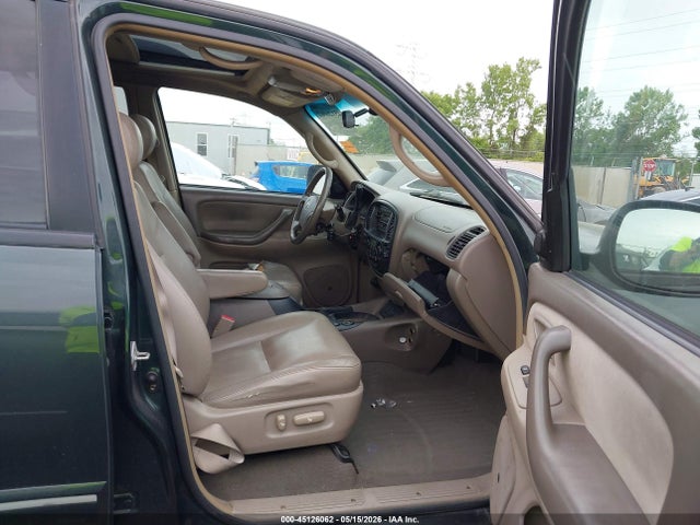 Toyota Sequoia Sr5 V8