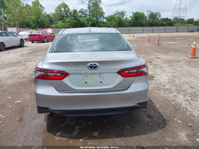 Toyota Camry Le Hybrid
