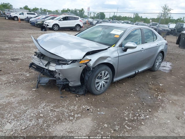 Toyota Camry Le Hybrid
