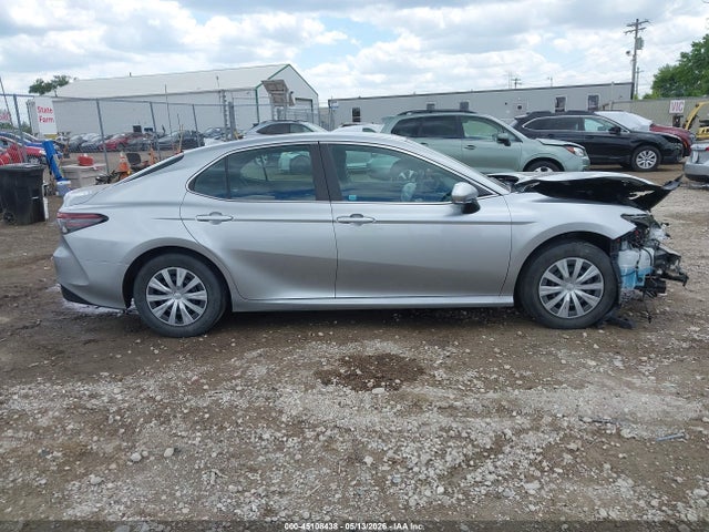 Toyota Camry Le Hybrid